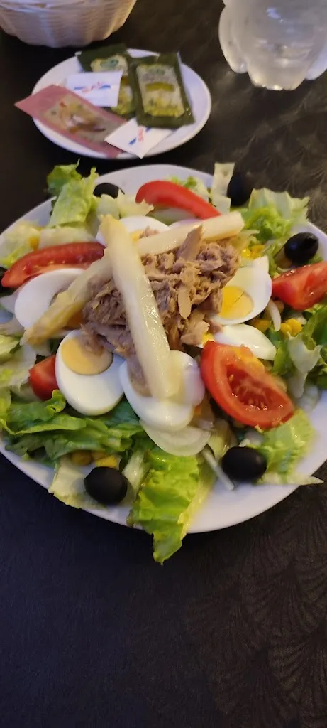 David Fernandez Muñoz_Bar La Plaza_Cantalojas_review