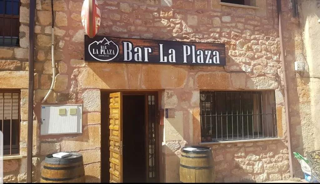 Bar La Plaza restaurant in Cantalojas