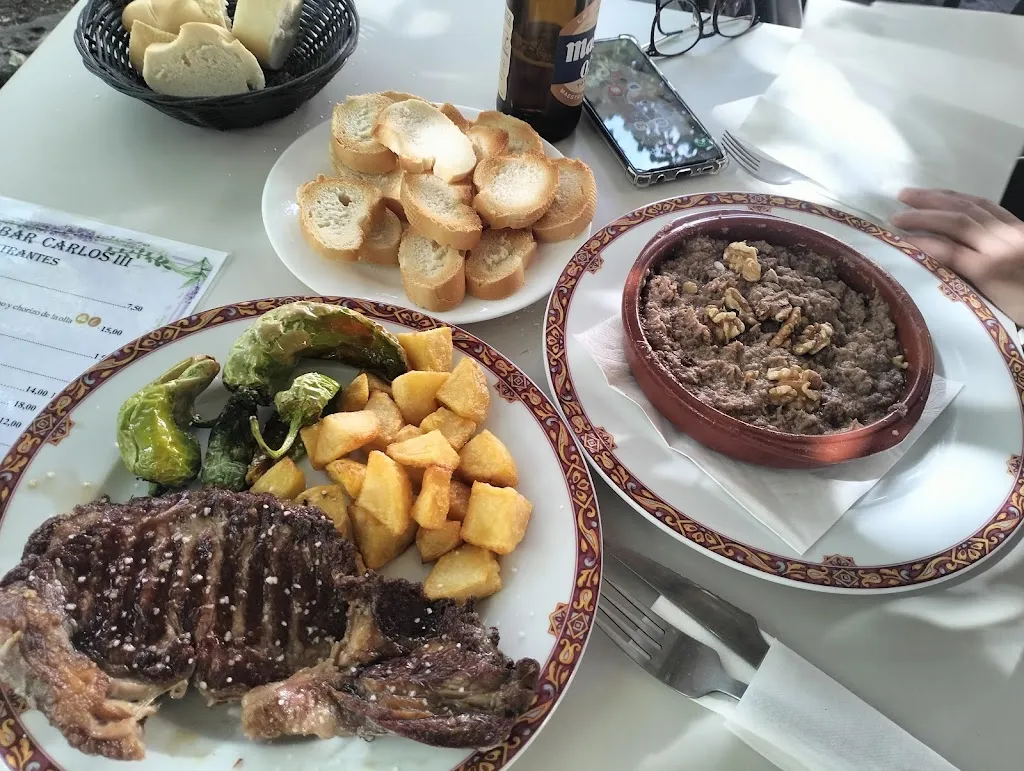 Laura Gaspar_CAFE-BAR CARLOS III_Brihuega_review