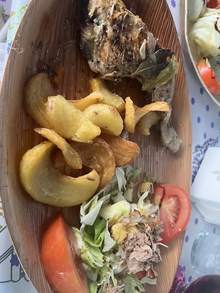 Mercedes Pérez Muñoz_Bar El Jardin_Brihuega_review