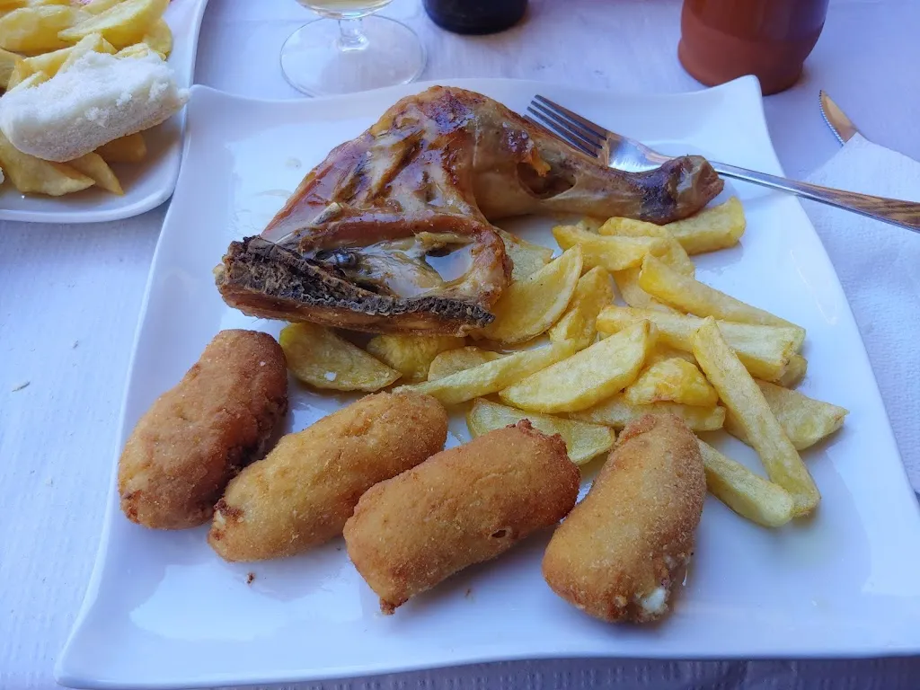 Christian Aranda Carretero_Bar Francis_Caspueñas_recensione