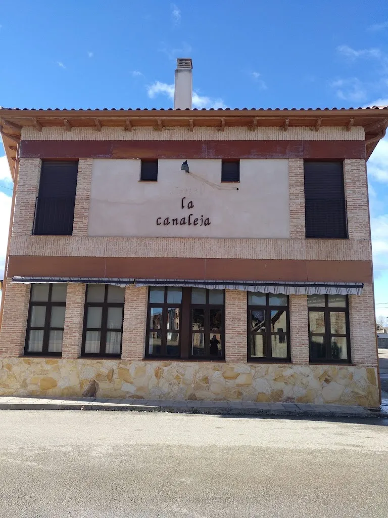 la Canaleja restaurant in Casa de Uceda