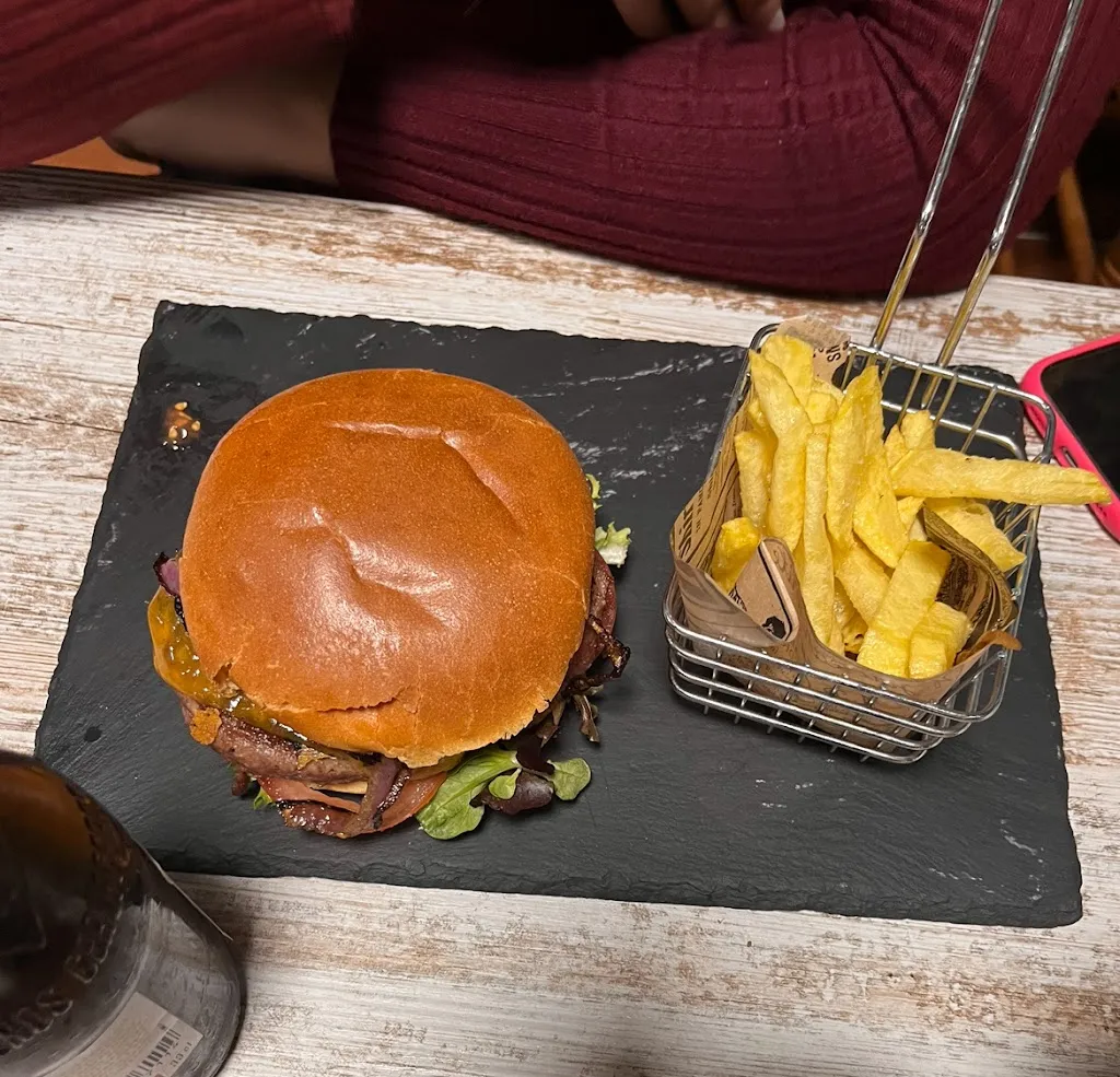 LA TARARA Bar restaurante Peñarrubia_Casa de Uceda_slider_image_2