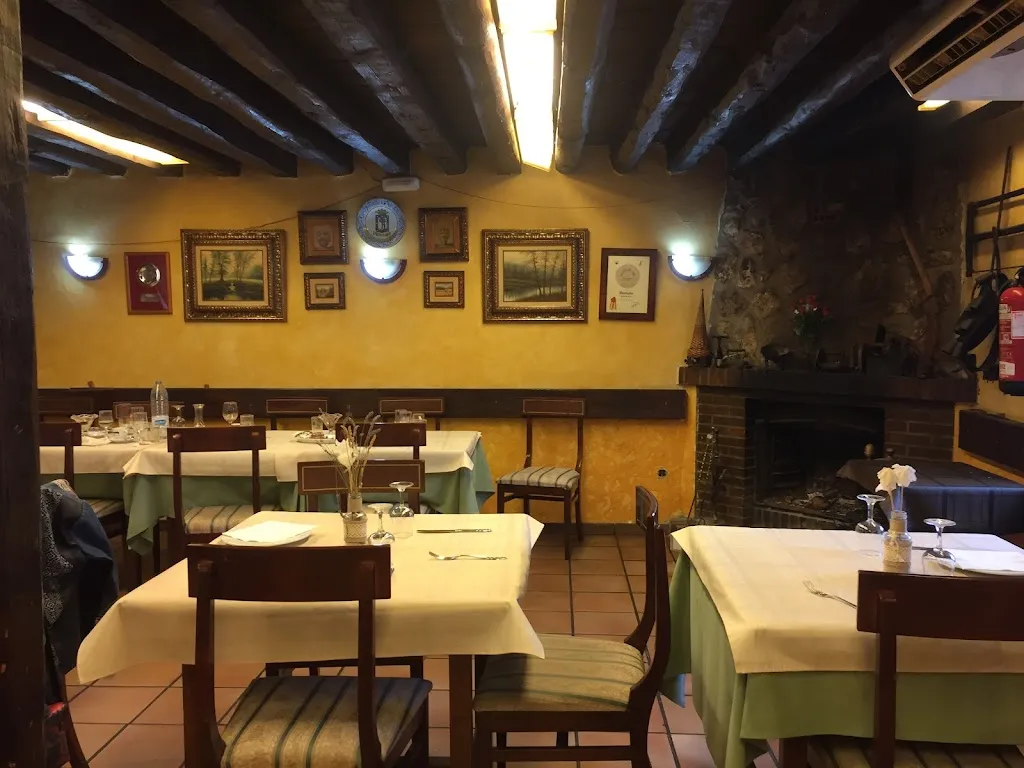 Abel Ramos_MESON DE CARAQUIZ_Casa de Uceda_review