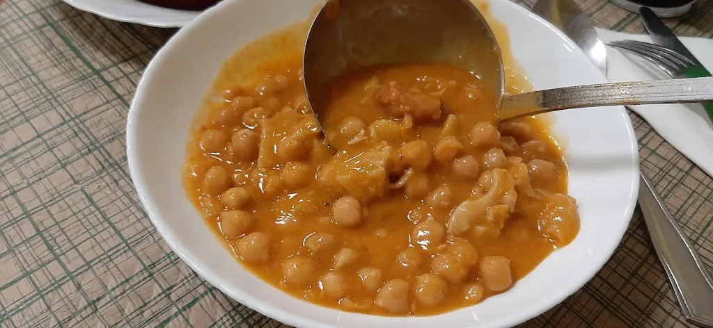 Restsurante Casa Julia_Cabanillas del Campo_slider_image_3