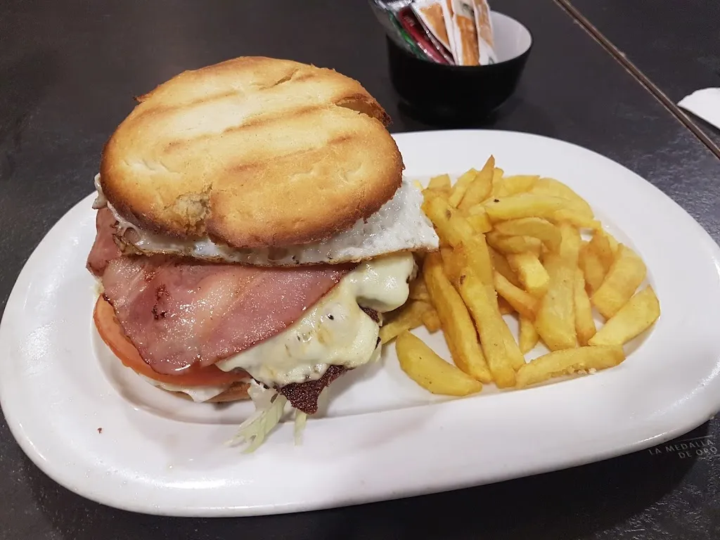 Menu_QUEEN’S CAFÉ_Cabanillas del Campo_image_6