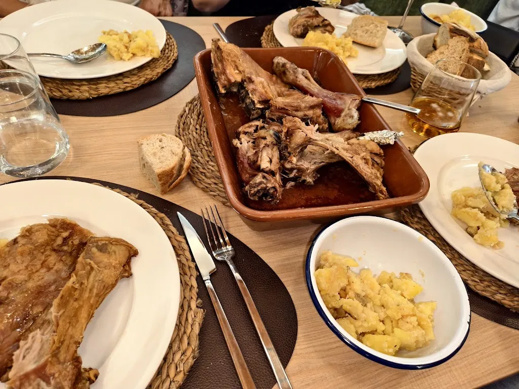 José L._Casa De Comidas Las Horneras De Cobeta_Castilnuevo_review