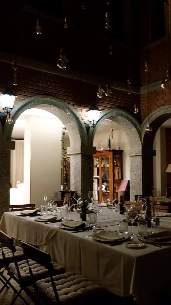 Restaurante @ Hotel Casona de Torres_Cendejas de la Torre_slider_image_2