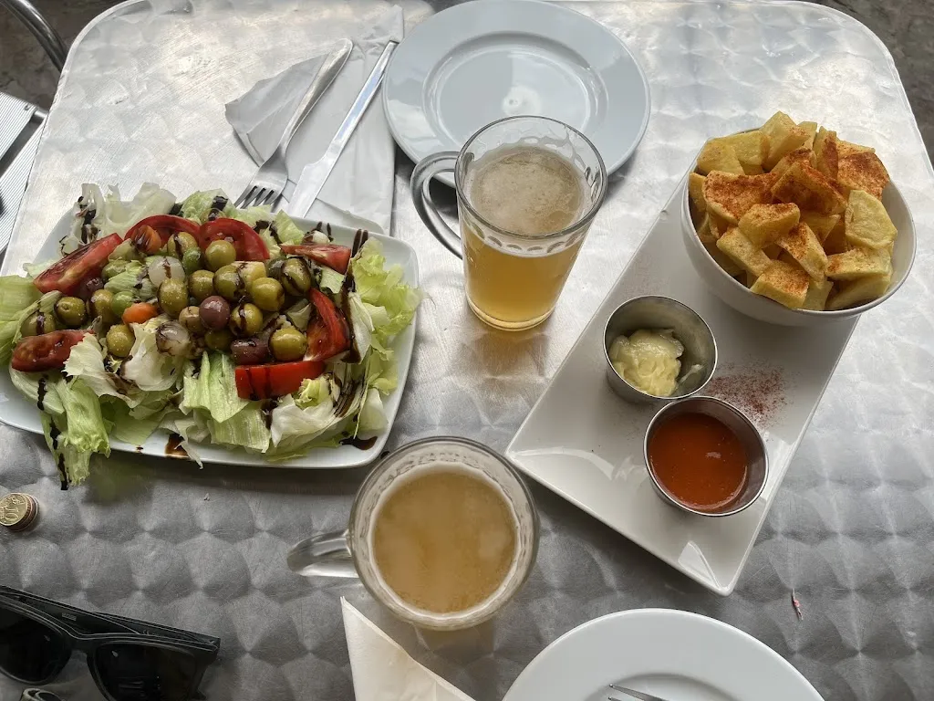 Menu_Bar El Puente_Checa_image_2