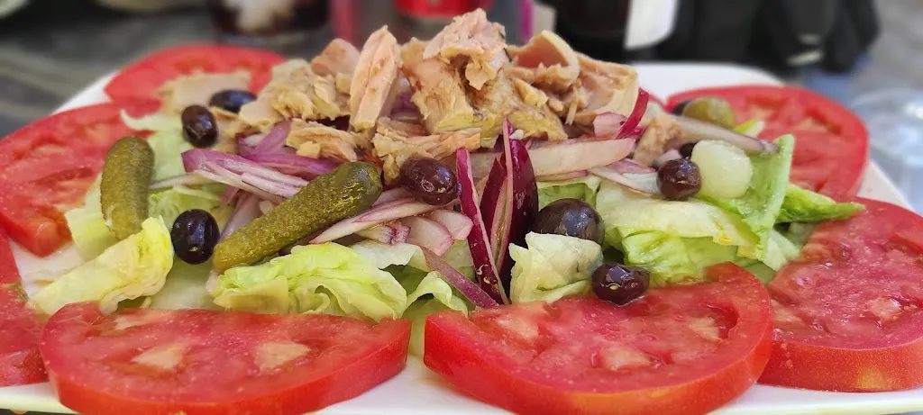 Menu_Bar El Puente_Checa_image_4