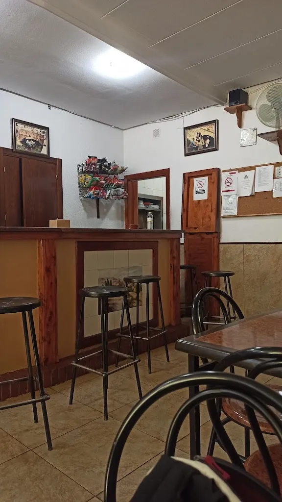 MAR H_Bar El Puente_Checa_review