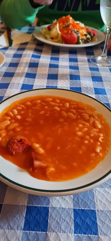 Alejandro Ramirez_Restaurante Hostal Joselena_Chiloeches_review