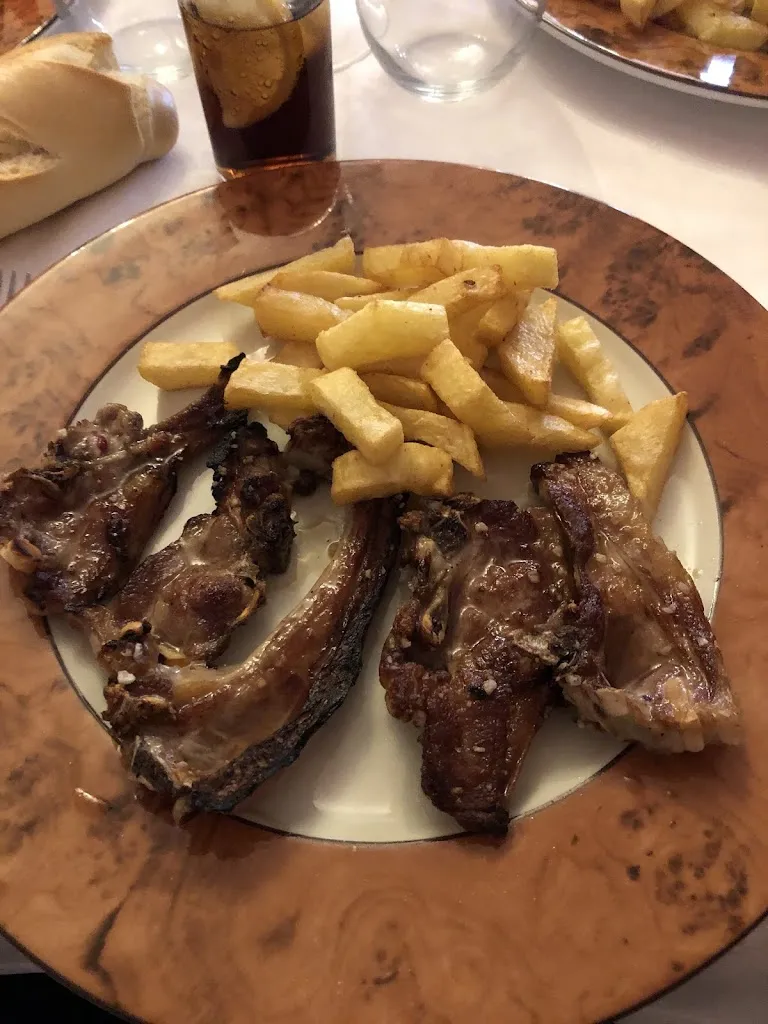 Restaurante Hostal Joselena_Chiloeches_slider_image_2