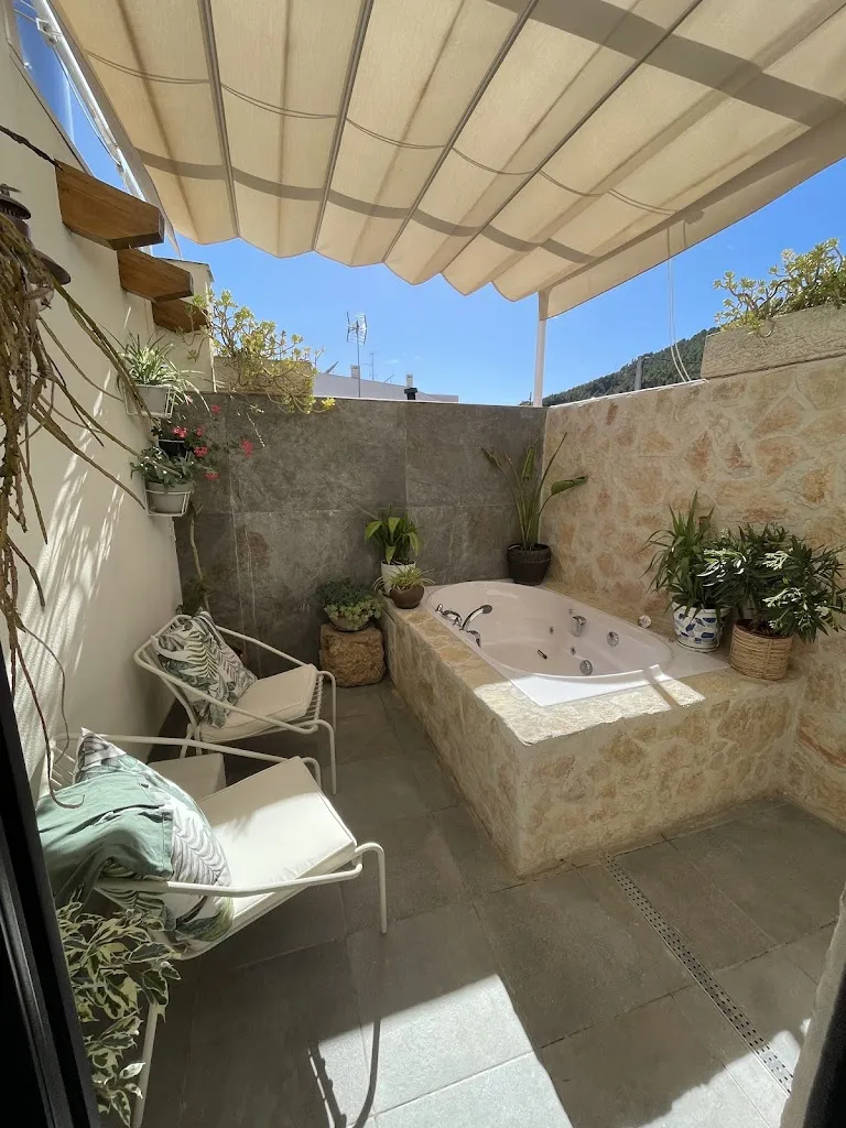 Laura Fama_La posada de Consuelito_Chiloeches_review