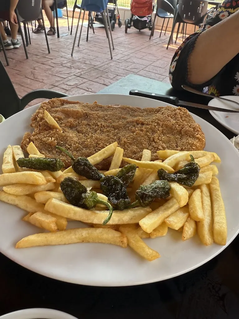 Bar piscina municipal chiloeches_Chiloeches_slider_image_2