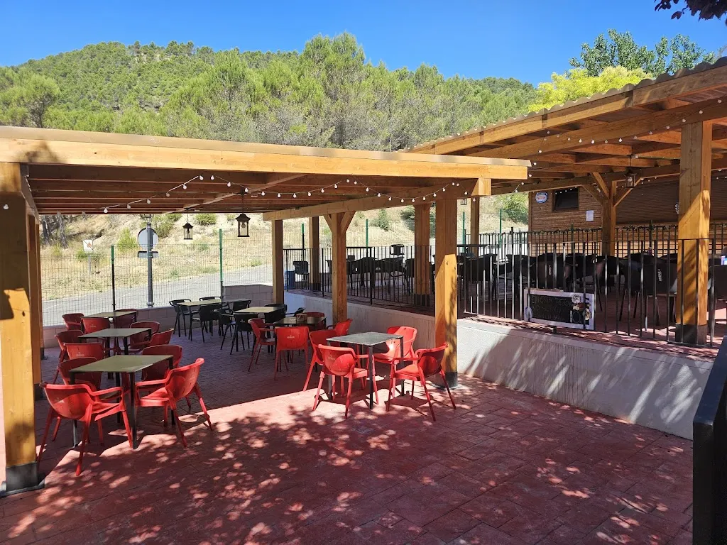 Bar piscina municipal chiloeches_Chiloeches_slider_image_3