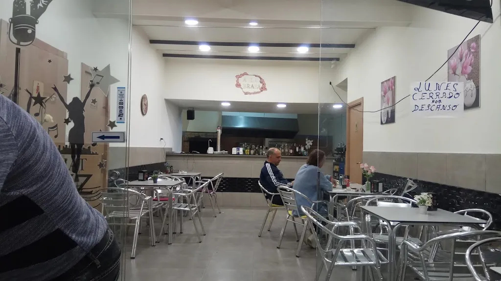 A LA BRASA restaurant in Chiloeches