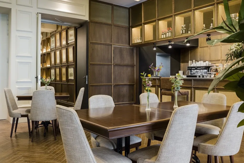 Restaurante The Captain restaurant in Capela A