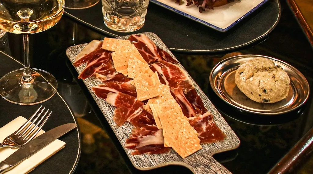 Restaurante The Captain_Capela A_slider_image_3