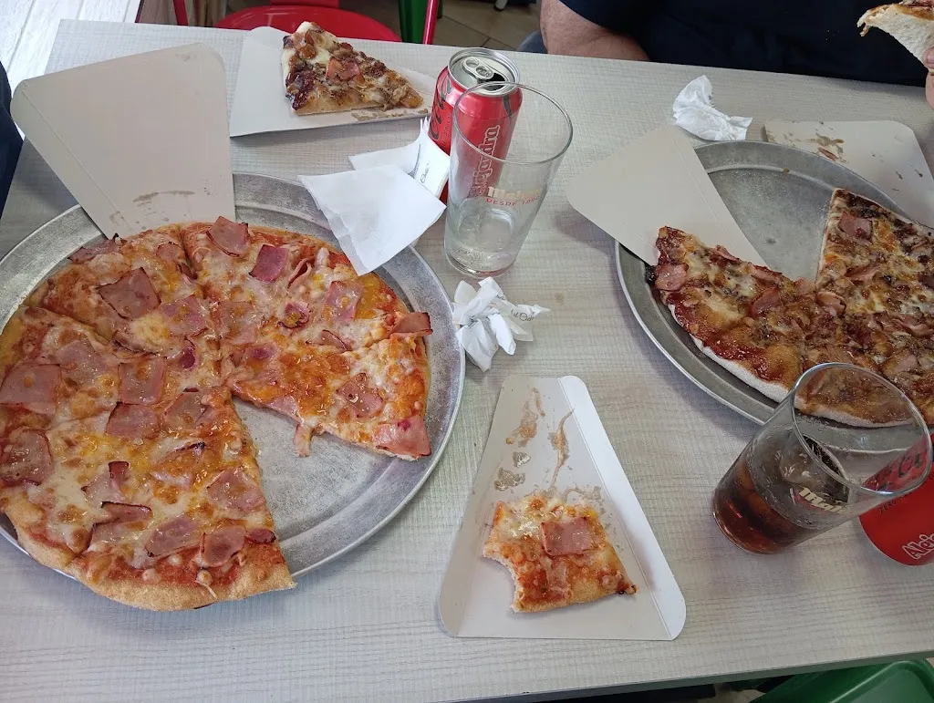 Nines Silva_Pizzería Hungrys_Azuqueca de Henares_review