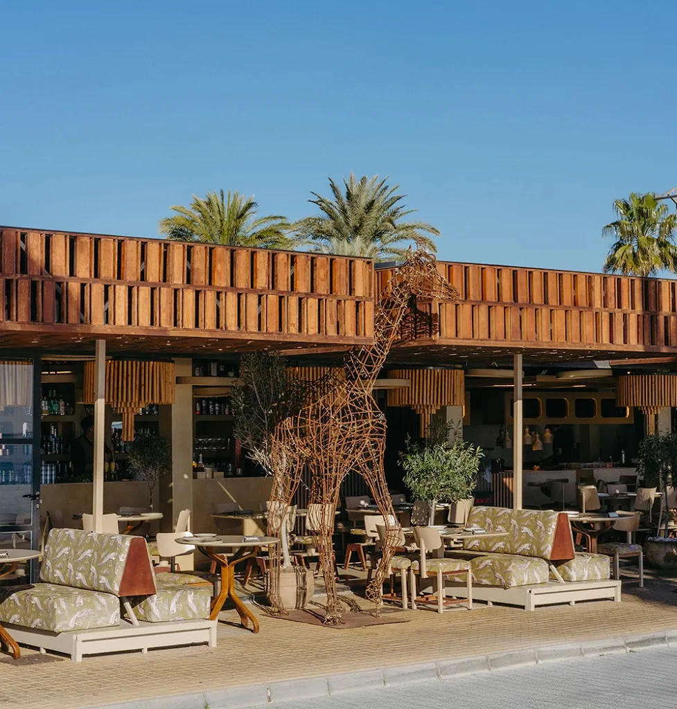 De LAB Beach Lounge restaurant in Altea