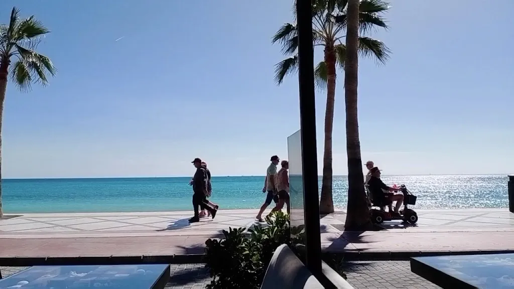 De LAB Beach Lounge_Altea_slider_image_2