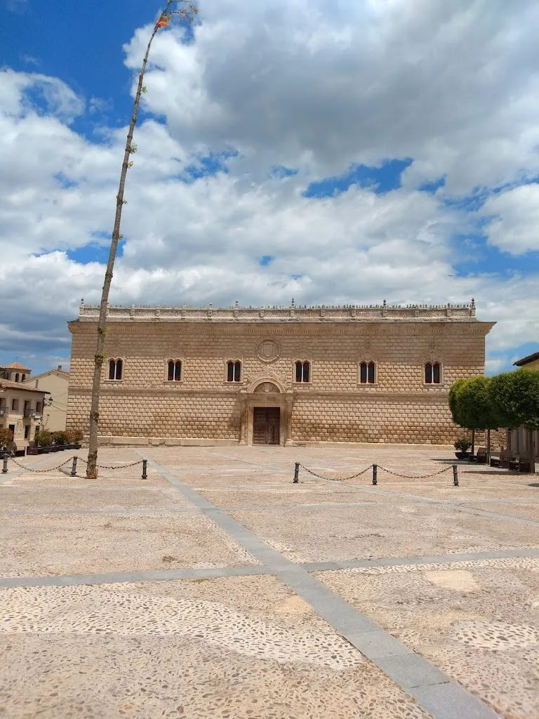 RESTAURANTE HNOS. MARTÍNEZ._Cogolludo_slider_image_3