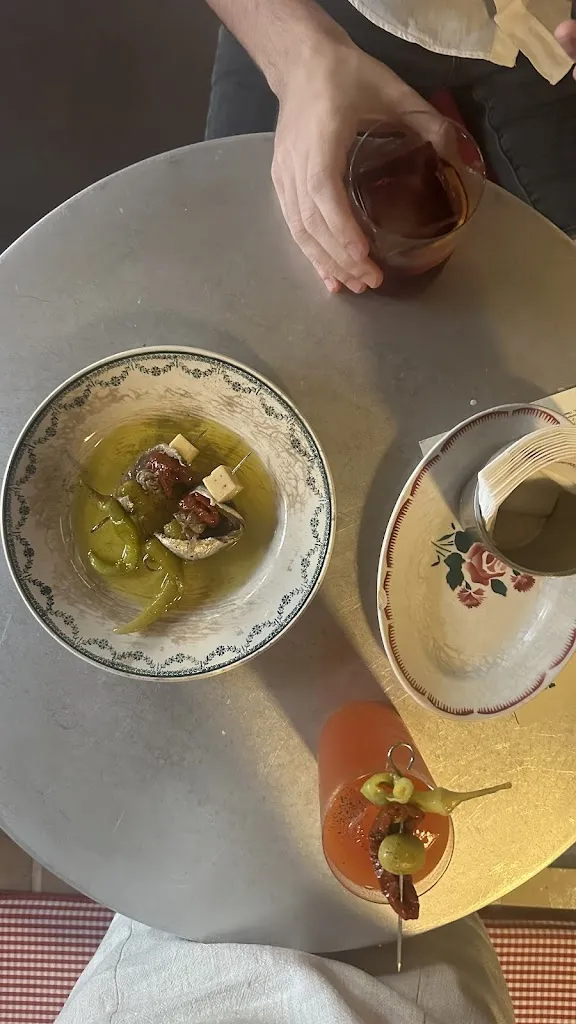 Dilruba Erkan Ozdemir_TonTon_Durón_review