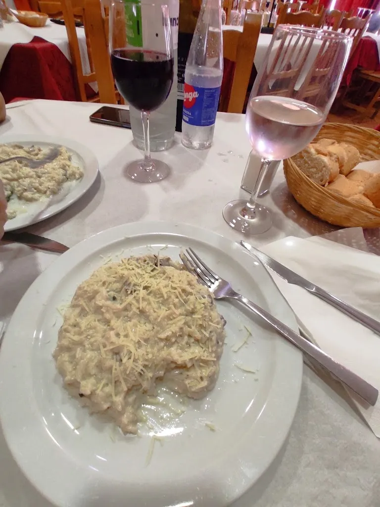 Marinela Govor_Bar - Asador Los Caballeros_Cincovillas_review