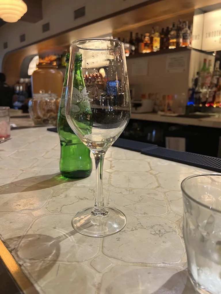 Manu Kashyap_La Pescadería & Club Fishermans I Hermosilla_Escamilla_review