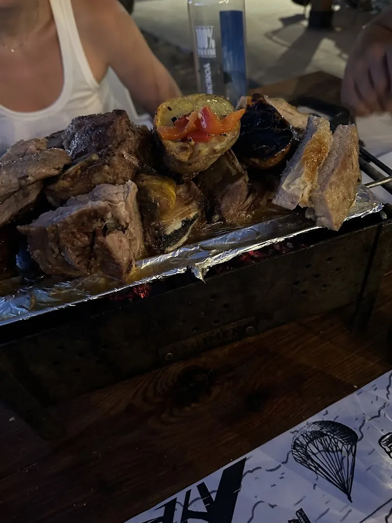 Chiara Cenameti_Asador Argentino El Mirador_Casar El_review