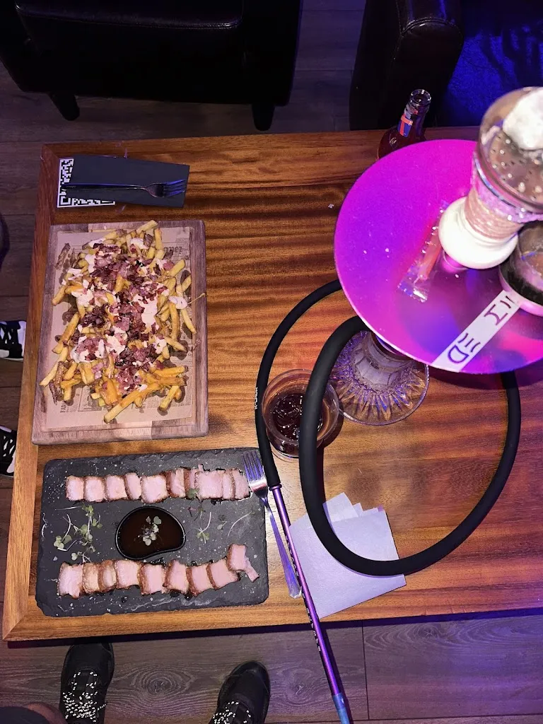 Velvet_Casar El_slider_image_3