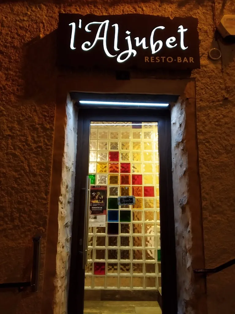 L'Aljubet Resto-Bar restaurant in Banyeres de Mariola