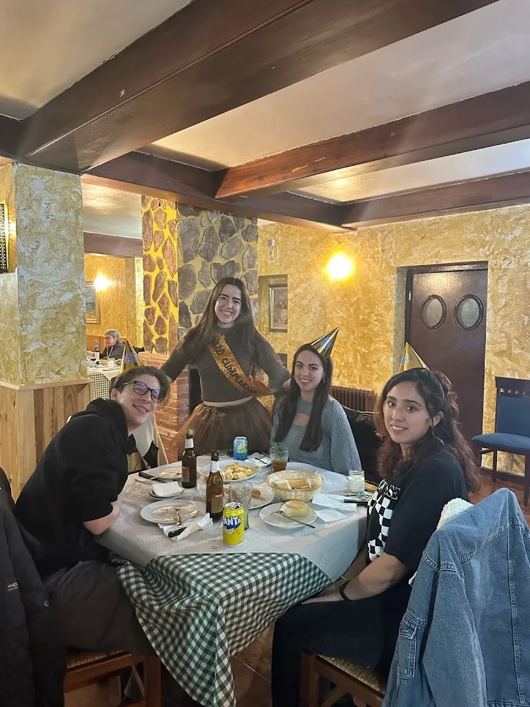 Restaurante El Capricho del Encinar de Montecalderón_Casar El_slider_image_1