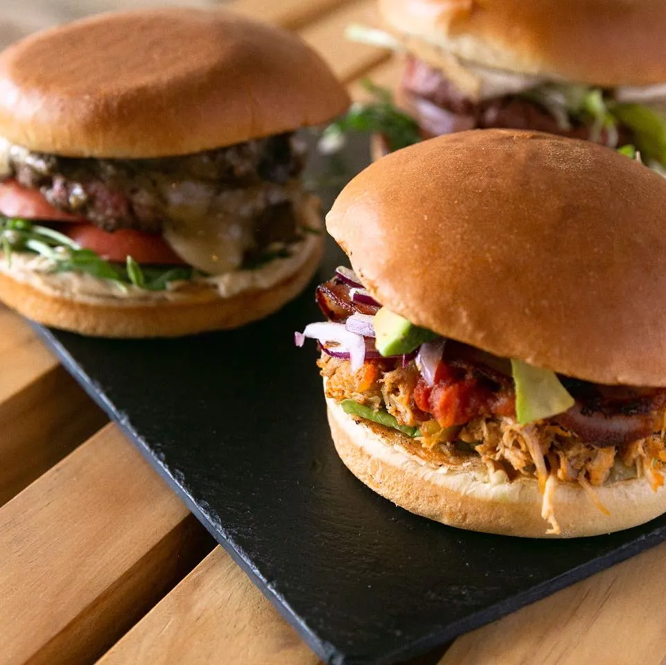 Menü_Oskar’s fire&burger_Casar El_Bild_3