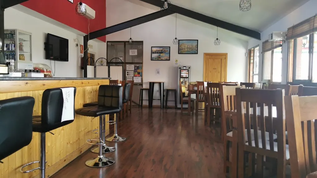 Pizzeria Istria restaurant in Casar El