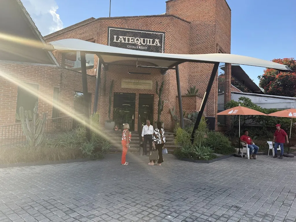 La Tequila Cocina de México Av México_Guadalajara_slider_image_3