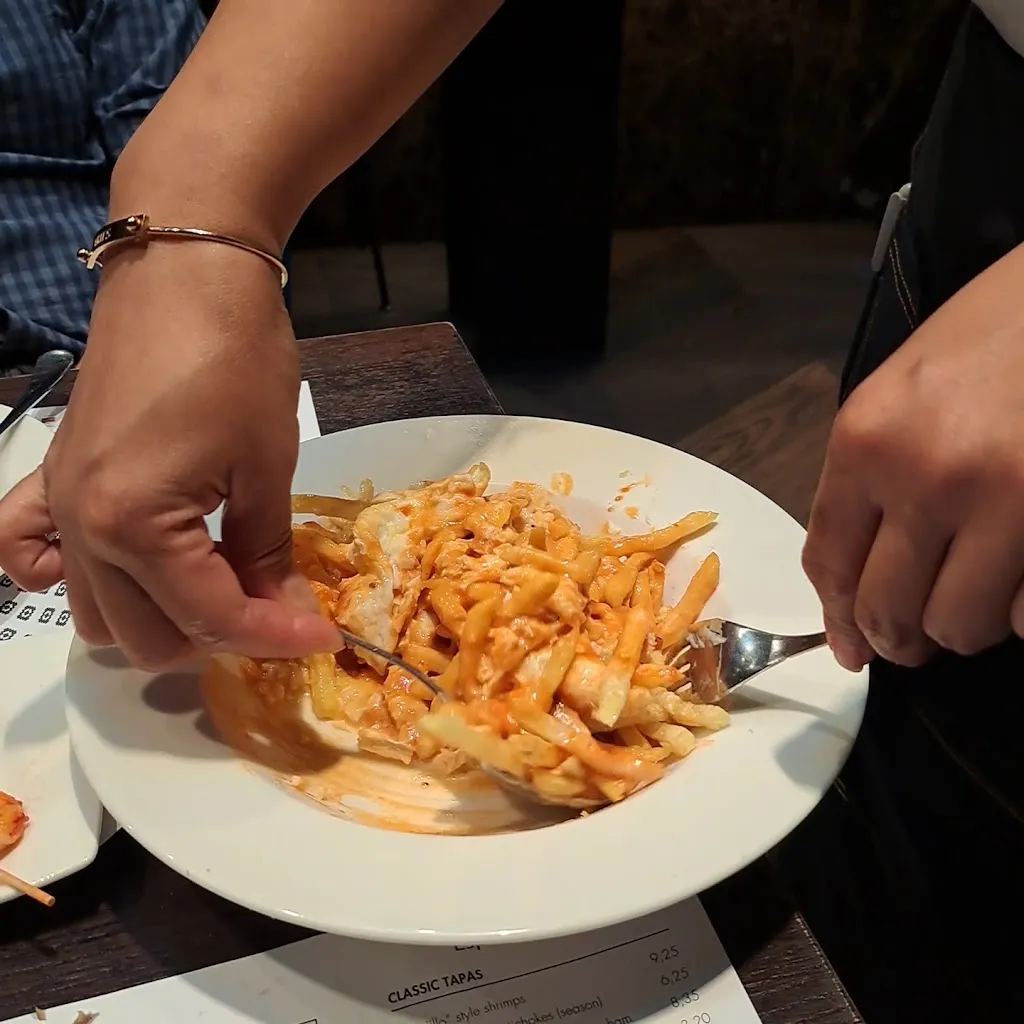 Karina Adianto_Vinitus Gran Via Restaurant_Inviernas Las_review