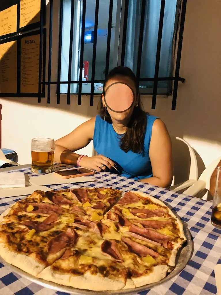 Darwin Naranjo _Pizzeria Jai-Al_Illana_review