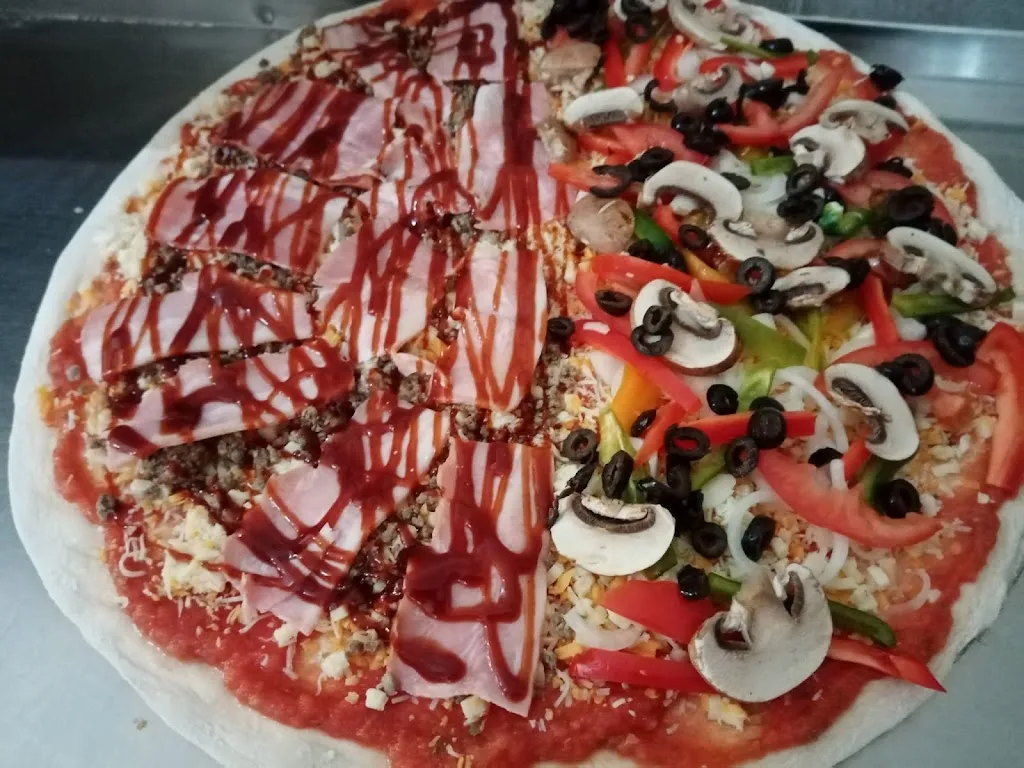 Pizzeria Jai-Al_Illana_slider_image_2