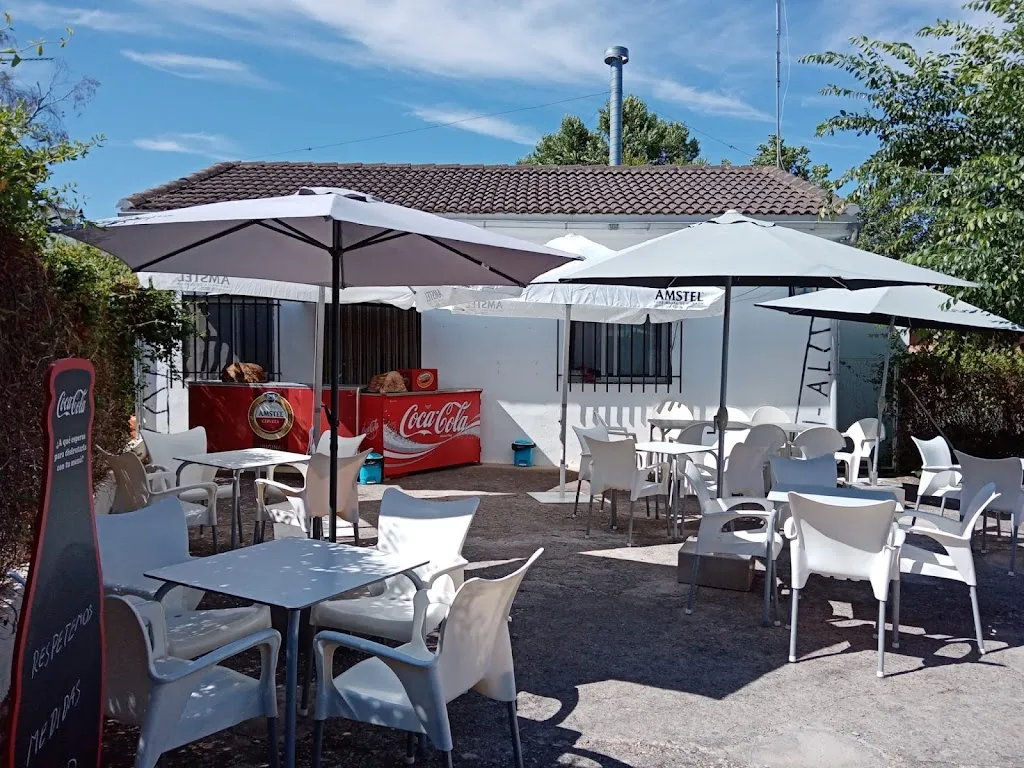 Pizzeria Jai-Al_Illana_slider_image_3