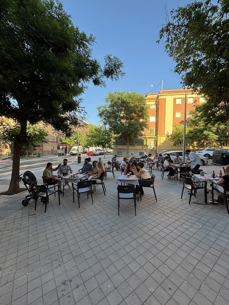 Pava Luzón restaurant in Luzón