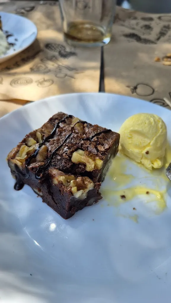 Moises Corbacho_Mesón Jabalí._Majaelrayo_review