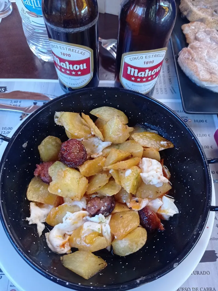 Pierre Bona_Bar Piscina El Parque_Jadraque_review