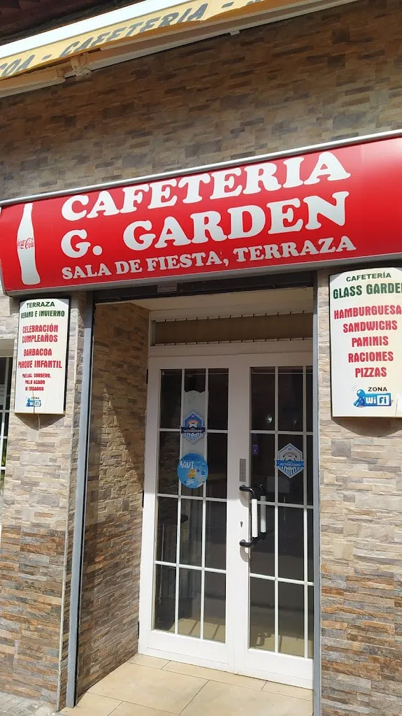 Maria Glez_Glass Garden_Málaga del Fresno_review