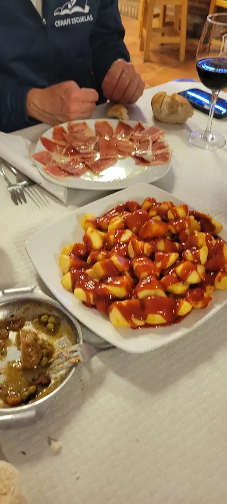 Michael Reed_BAR RESTAURANTE LA NAVA._Maranchón_recensione