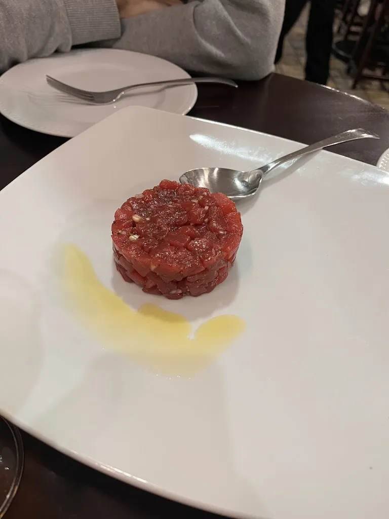 Aiyham Alkatranji_Restaurante Azabache_Hueva_review