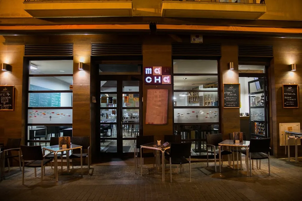 Macha restaurant in Hueva