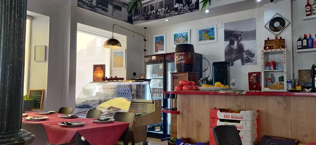 En la Esquinita Te Espero | Tapas y platos tradicionales en Huelva_Hueva_slider_image_3