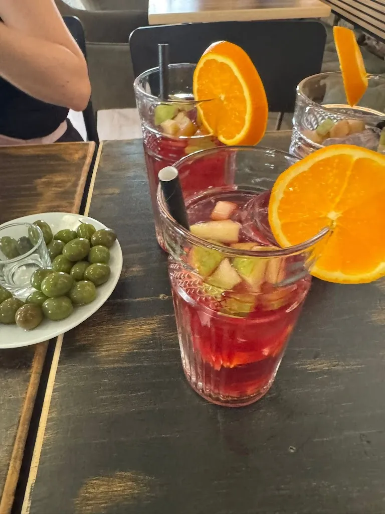 Milena Karlak_Taberna Restaurante El Típico Madrid_Olivar El_recensione